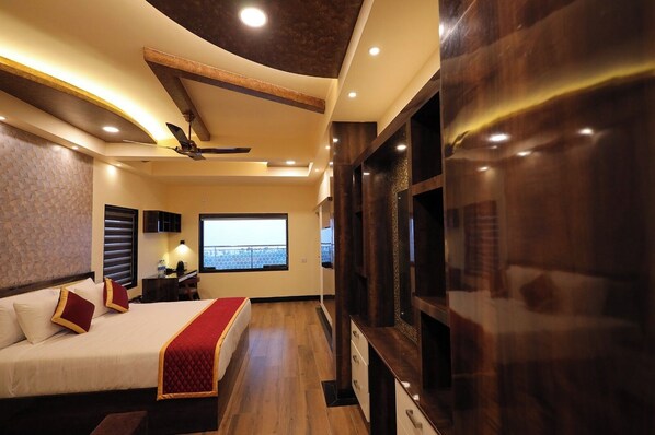 Phòng đôi Deluxe, ban công, quang cảnh vườn | Truy cập Internet không dây miễn phí