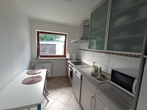 Microwave, oven, stovetop, dishwasher