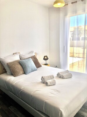 3 bedrooms, WiFi, bed sheets