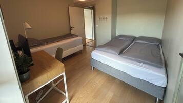 2 slaapkamers, een strijkplank/strijkijzer, wifi, beddengoed