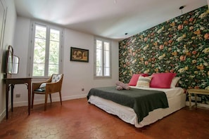 3 Schlafzimmer, Bügeleisen/Bügelbrett, WLAN, Bettwäsche