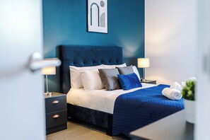 1 chambre, bureau, fer et planche à repasser, Wi-Fi gratuit