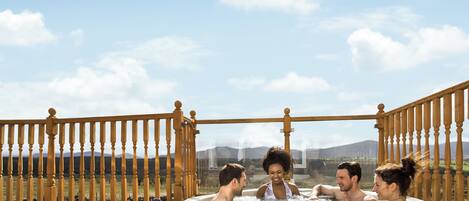 Bain à remous extérieur