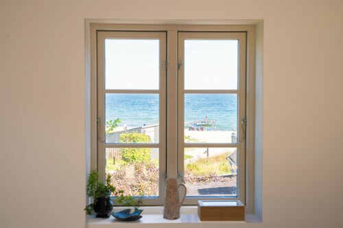 Charming 1-bedroom villa with private sauna, beach and seaview