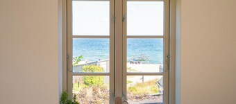 Charming 1-bedroom villa with private sauna, beach and seaview