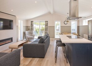 Unclassified image, 2 of 13, button - 3 bedroom accommodation in Talacre, Holywell (Talacre, Holywell)