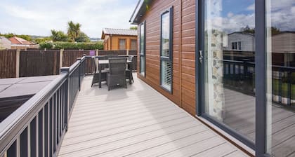 3 bedroom accommodation in Talacre, Holywell