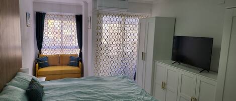 1 bedroom, WiFi, bed sheets