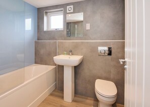 Bathroom - 2 bedroom accommodation in Talacre, Holywell (Talacre, Holywell)