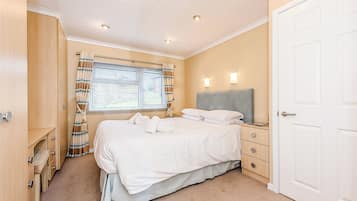 2 bedrooms