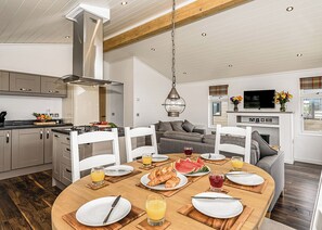 Dining - 3 bedroom accommodation in Greystoke, Nr Ullswater (Greystoke, Nr Ullswater)