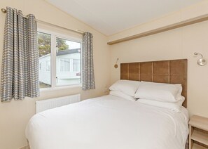 2 bedrooms - 2 bedroom accommodation in Talacre, Holywell (Talacre, Holywell)