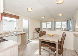 Dining - 2 bedroom accommodation in Talacre, Holywell (Talacre, Holywell)