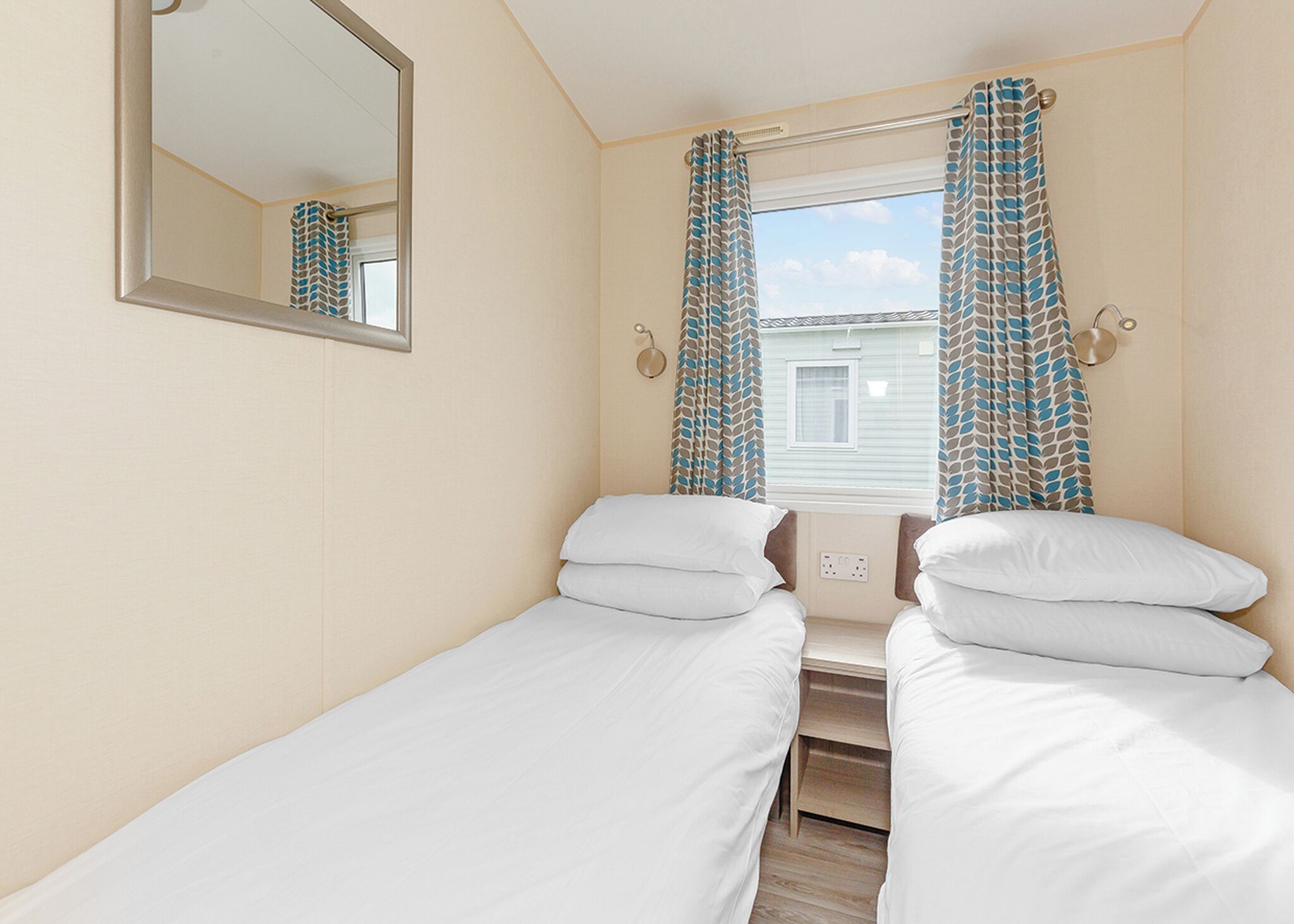2 bedrooms