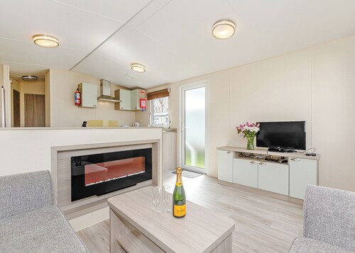 2 bedroom accommodation in Talacre, Holywell