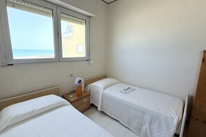 3 室のベッドルーム、WiFi