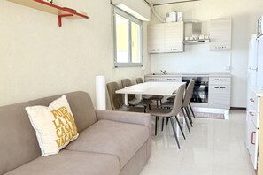 Interior - SE176 – Senigallia, Two-Bedroom Apartment with Stunning Sea View (Senigallia)