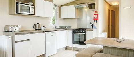 Fridge, oven, stovetop, toaster