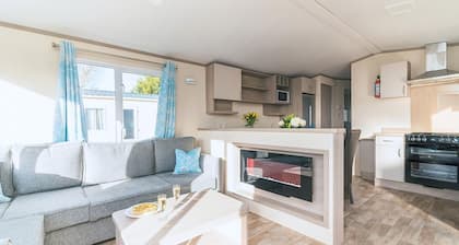 2 bedroom accommodation in Talacre, Holywell