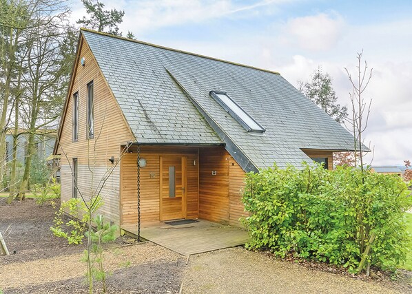 Unclassified image, 1 of 14, button