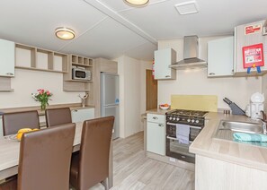 Fridge, oven, stovetop, toaster - 2 bedroom accommodation in Talacre, Holywell (Talacre, Holywell)