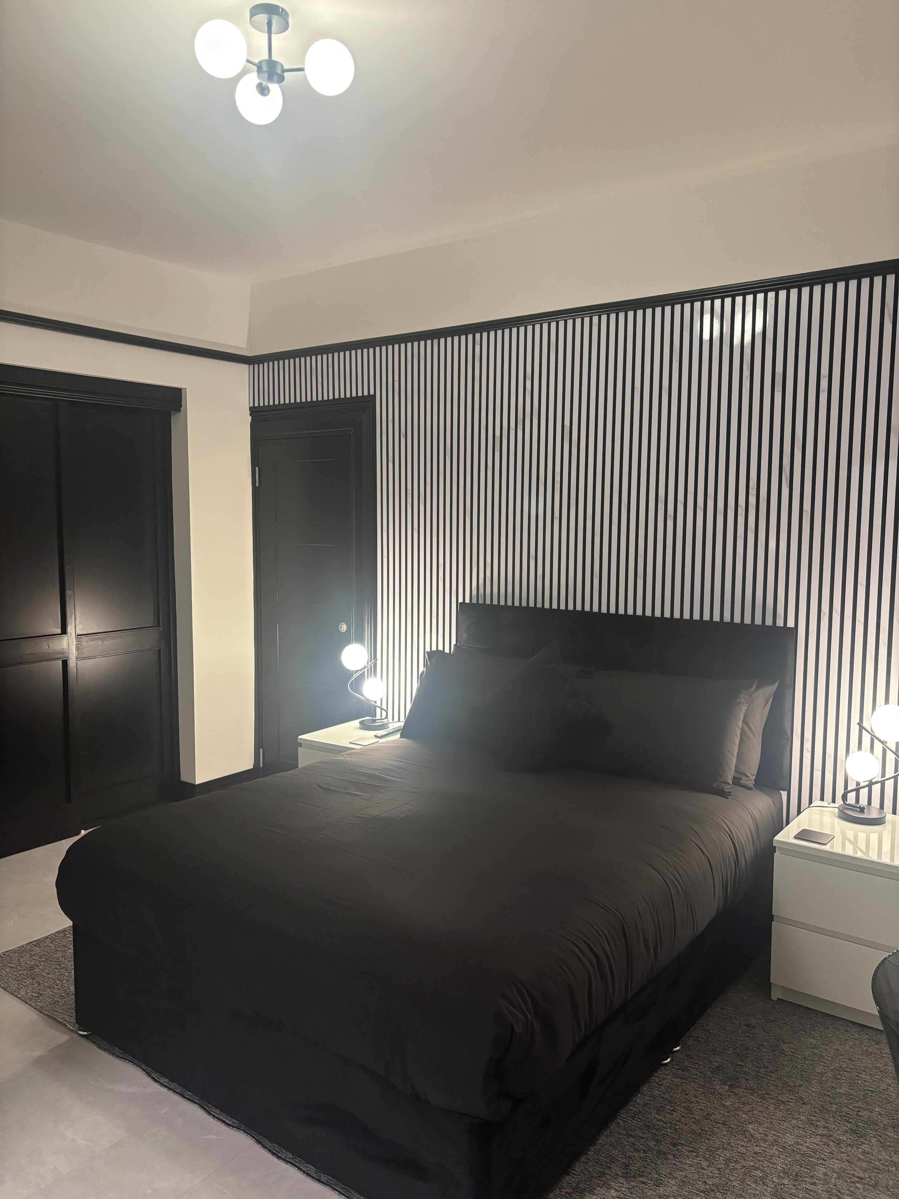 Deluxe Apartment | Individually decorated, desk, iron/ironing board, free WiFi