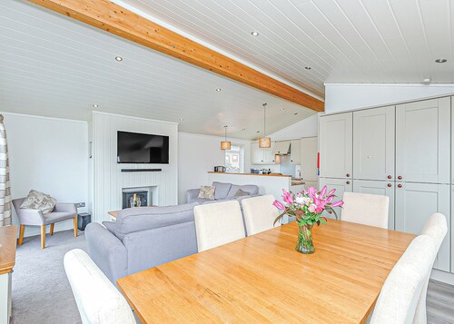 4 bedroom accommodation in Talacre, Holywell