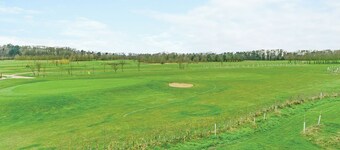 Millington Deluxe Lodge