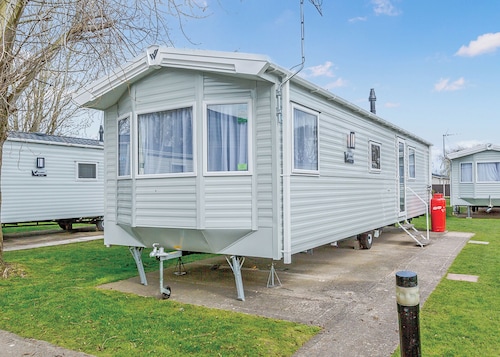 1 bedroom accommodation in Talacre, Holywell