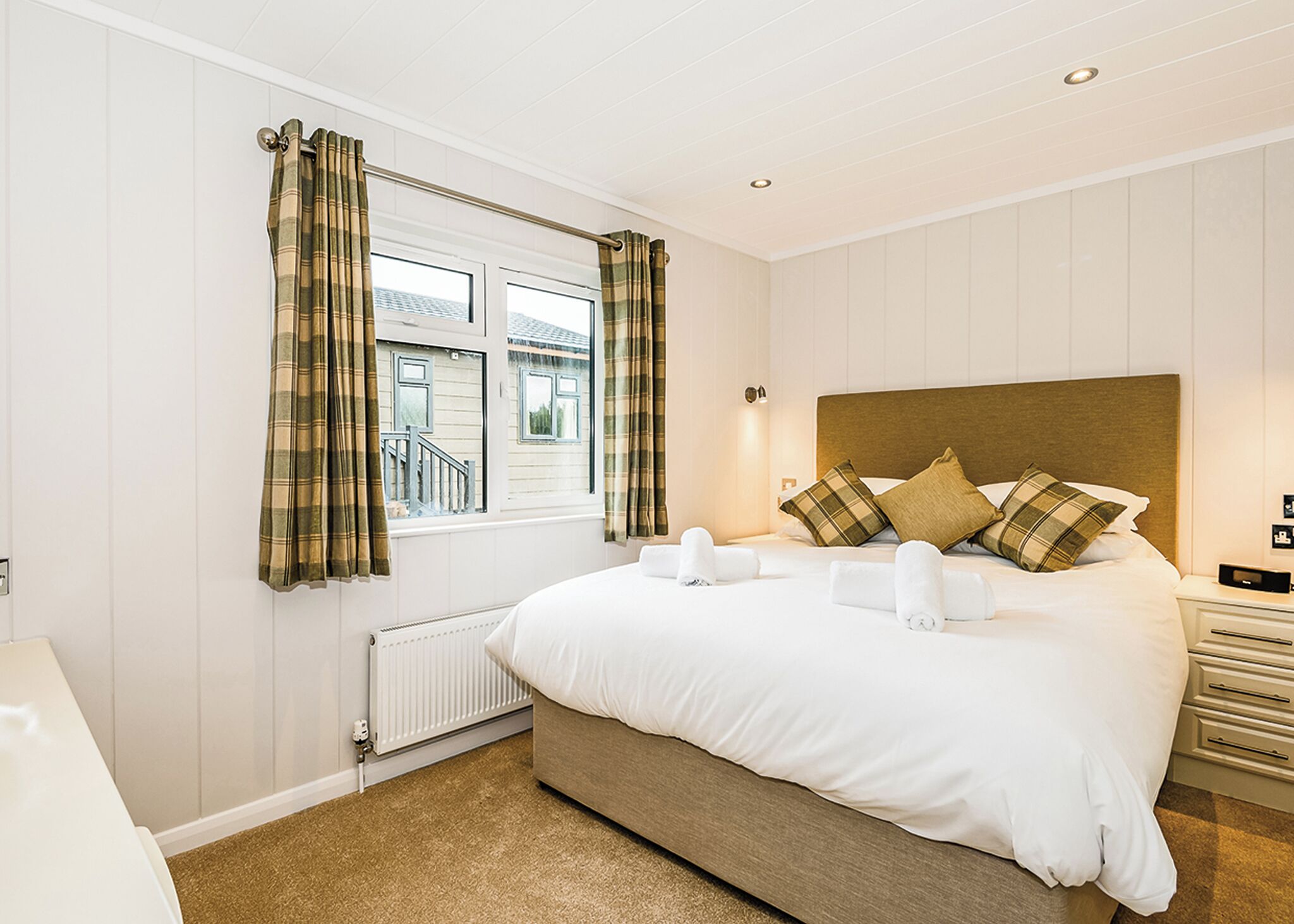 2 bedrooms