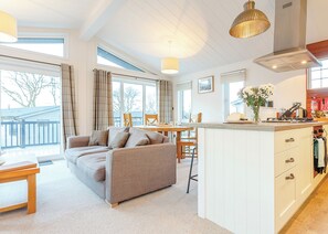 Unclassified image, 2 of 8, button - 1 bedroom accommodation in Axminster (Axminster)