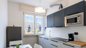 Uklassifisert bilde, 2 av 23, knapp