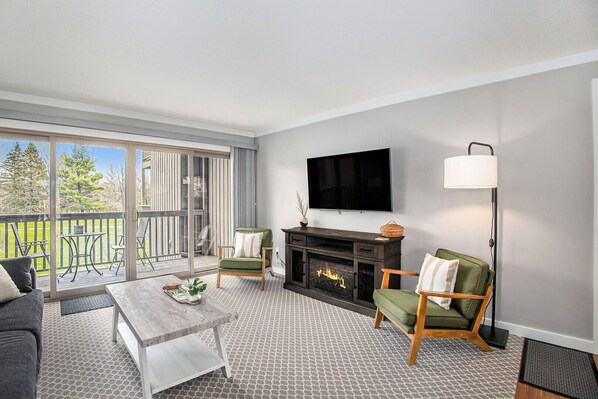 TV, fireplace, offices