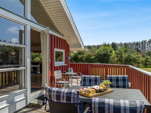 "Hans" - 1.2km from the sea by Interhome