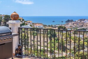 Property grounds - Exclusive Villa with Panoramic Views and Private Pool (Almuñecar)