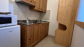 Standardlejlighed - balkon - bjergudsigt | Privat køkken | Køleskab, mikrobølgeovn, kogeplade