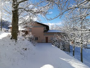 Front of property - rta bellavista (Polsa)