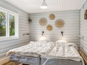 3 bedrooms, Internet