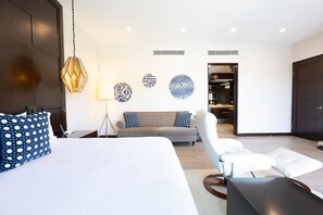 5 bedrooms, desk, iron/ironing board, WiFi