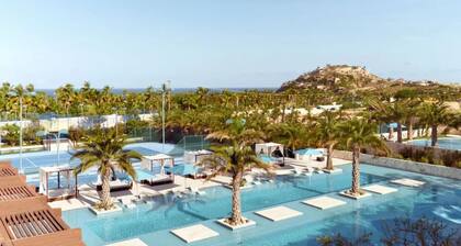 Luxury Palmilla Estate · Sleeps 12· Private Members Dunes Club Access, Pool, Golf Cart & Concierge Incl.