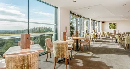 4 bedroom accommodation in Pocklington, York
