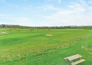 Golf - Pocklington Deluxe Lodge (Pocklington, York)
