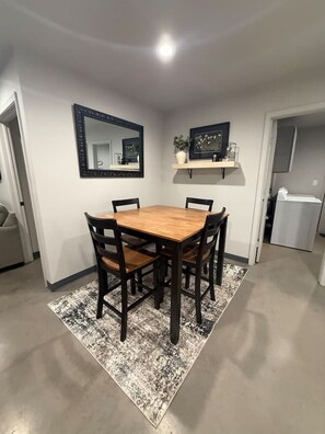 Dining - Calming Comfort Stay (Clovis)