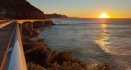 Austinmer Bush to Beach Retreat | EV Charger | Stylish & Serene