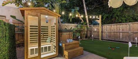 المنطقة المحيطة بالمنشأة