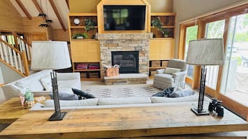 Smart-TV, peis og kontorer