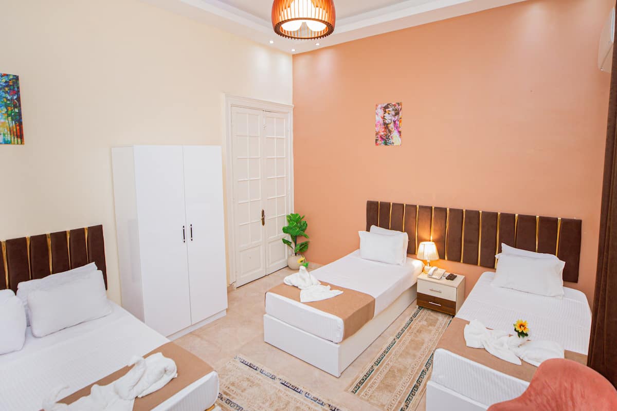 Classic Triple Room