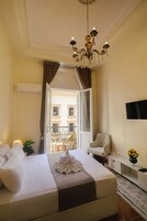 Deluxe Double or Twin Room | Minibar, desk, iron/ironing board (on request), WiFi (free)