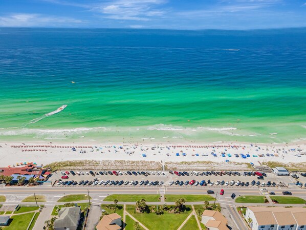 Una playa cerca