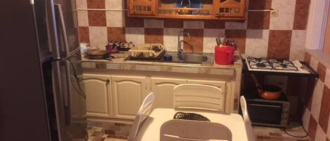 Mikrobølgeovn, ovn og kokeplater